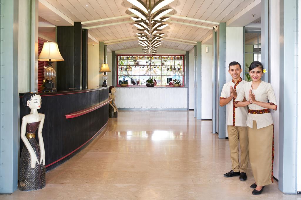 Ramada Encore By Wyndham Bali Seminyak Exterior foto